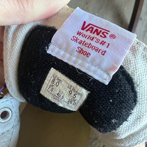 Custom Design Vans - Picture 2 of 4